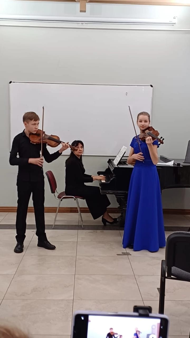 Фото